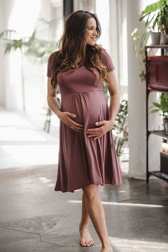 Tehotenské a dojčiace šaty Mommy Chic milk & love ružovo hnedá - Podľa obrázku